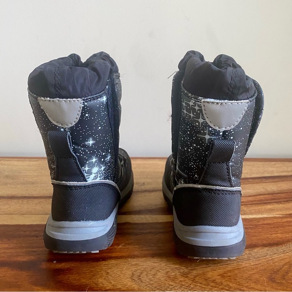 Like new Lands End toddler black winter boots size 6 - Picture 3 of 5